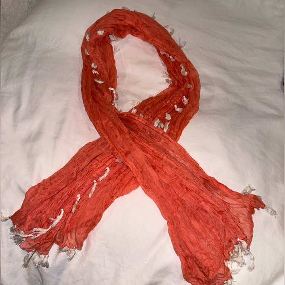 Bundle of 5 gloves and 1 scarf - Picture 8 of 9